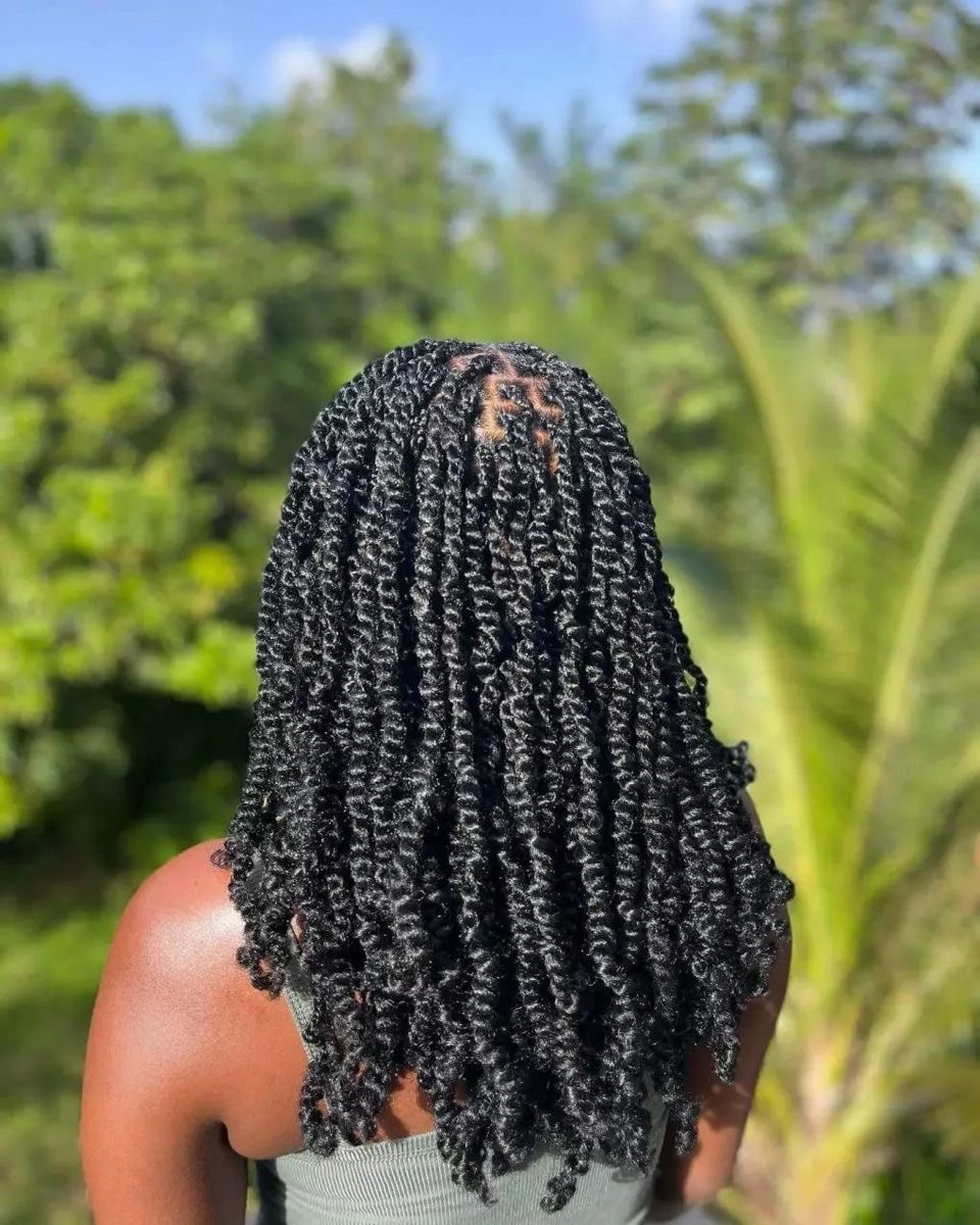 Kinky twists (Medium: With extensions)